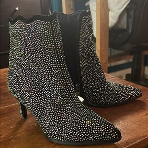 ✨ Patrizia by Spring Step Rhinestone Ankle Boots | Pointed Toe | Size 6 💕